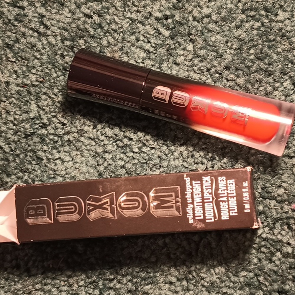 BUXOM WILDLY WHIPPED LIGHTWEIGHT LIQUID LIPSTICK